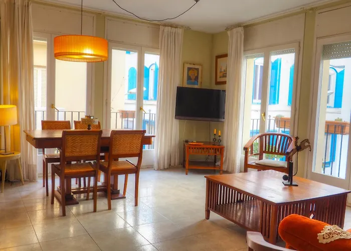 Center Family By Hello Homes * Sitges